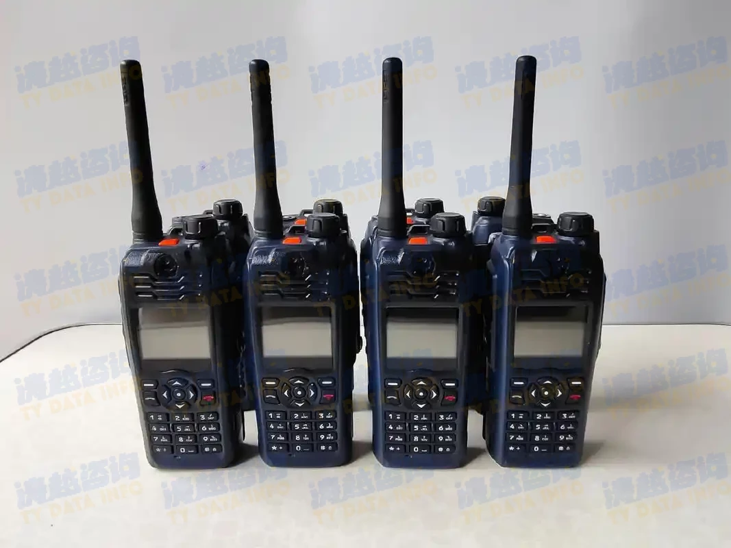 门对讲机在智能家居入口处的安装场景